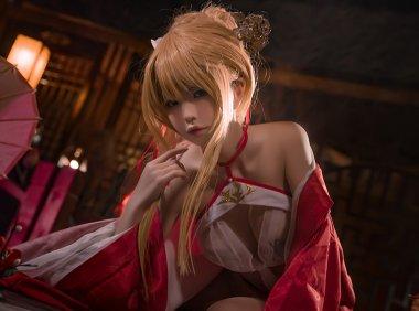 川妹子疾走可可：Cos界的闪耀之星