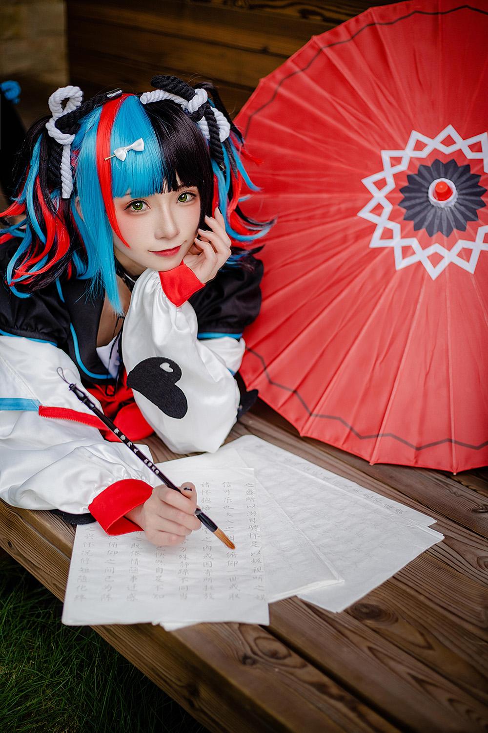 从学生妹到百万粉Coser！00后女孩Kitaro_绮太郎靠模仿动漫人物火遍全网