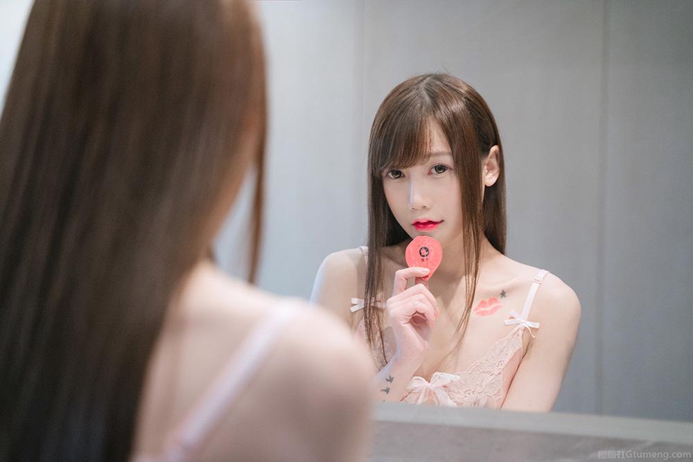 星野咪兔MeetU的Cos神还原，我直接垂直入坑！