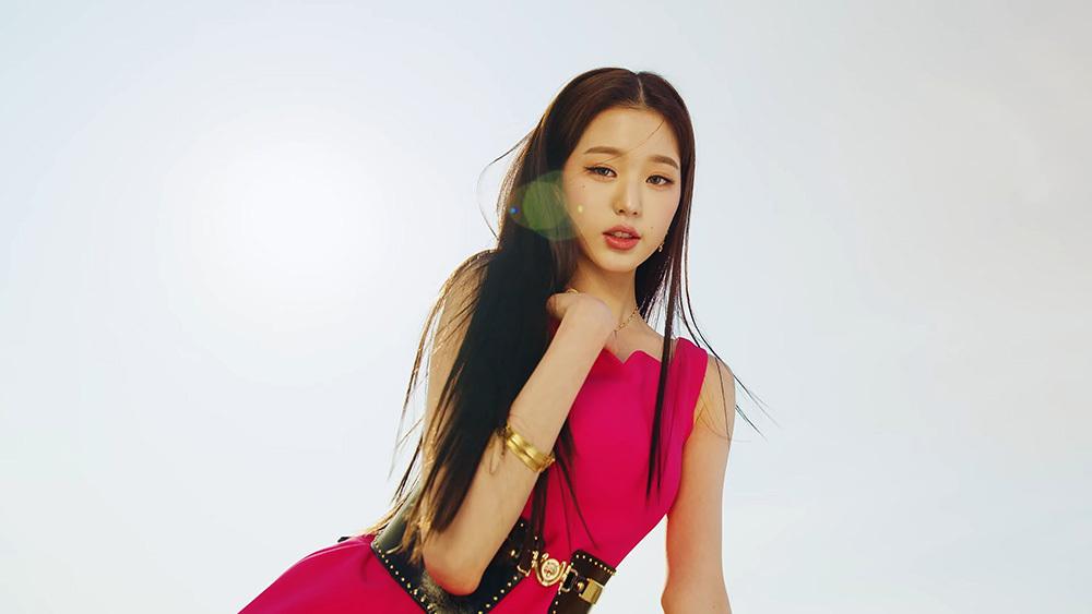 张元英近期动态全解析:造型争议、综艺出圈与商业新姿