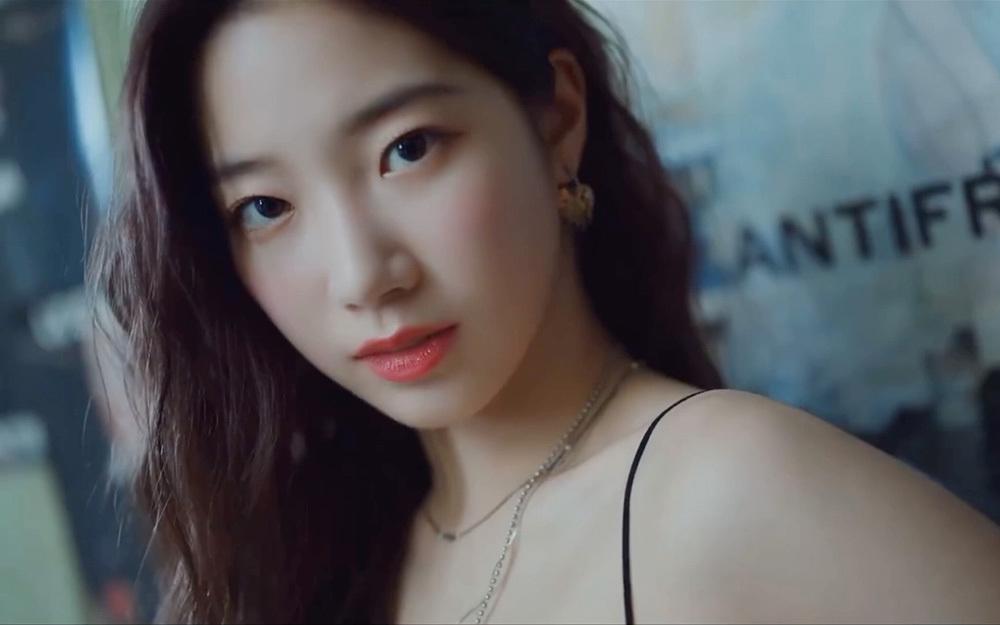 中村一叶深陷双重舆论漩涡：绯闻未平，“小秀智” 争议又起