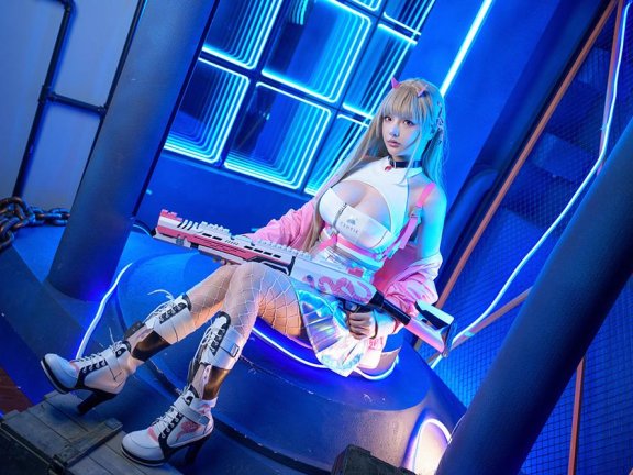 二次元 “百变精灵” 雯仔/雯妹不讲道理：从百万粉到重新出发，每部Cos都是王炸